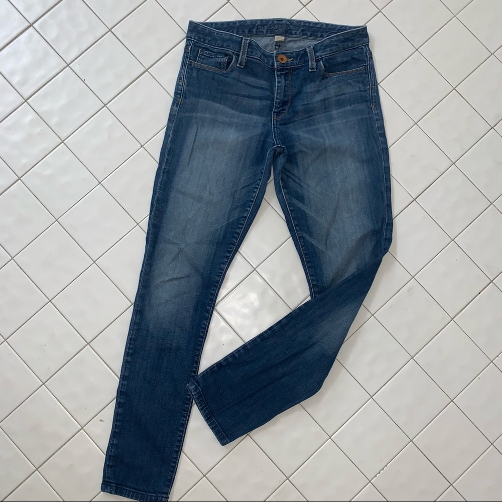 Banana republic size 28R straight leg light wash  jeans